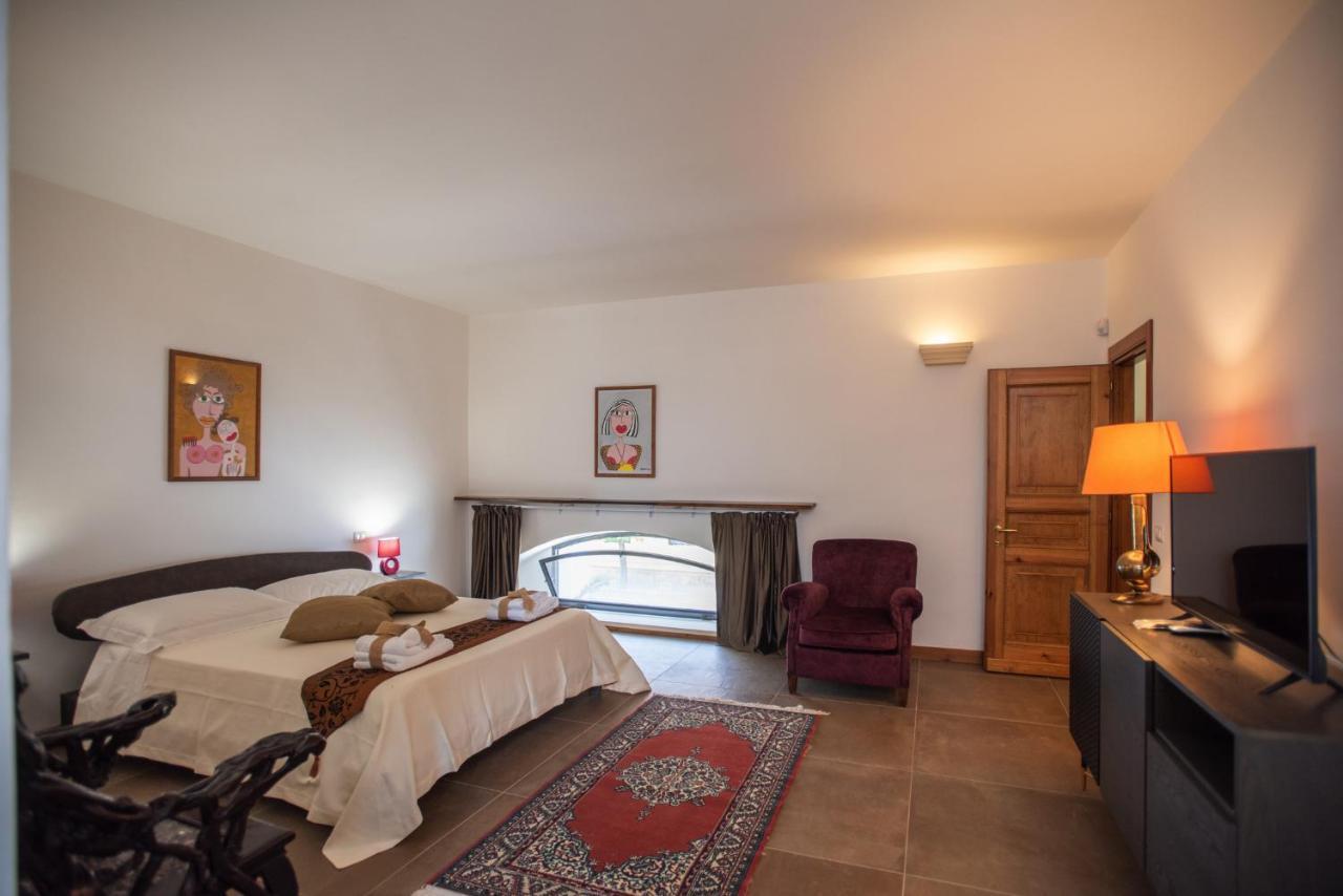 B&B Don Alessandro Surbo Luaran gambar