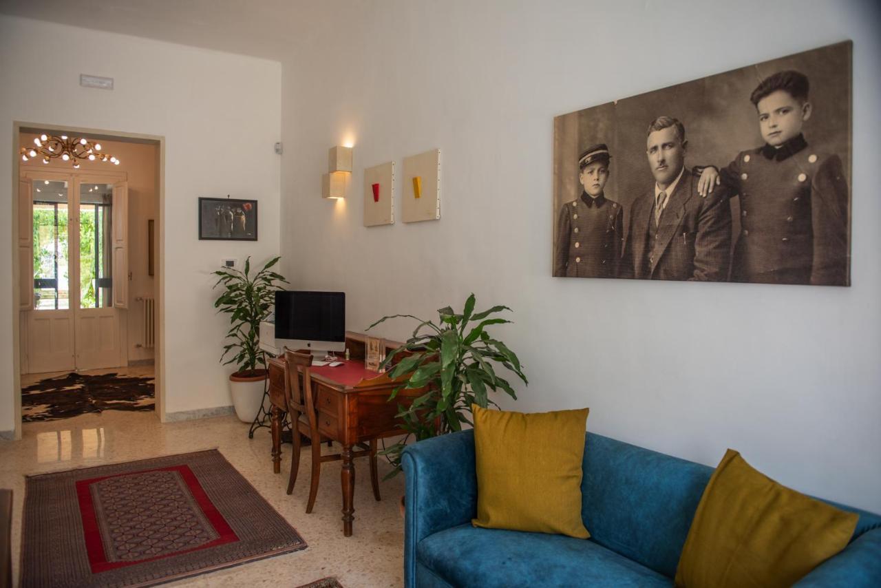 B&B Don Alessandro Surbo Luaran gambar